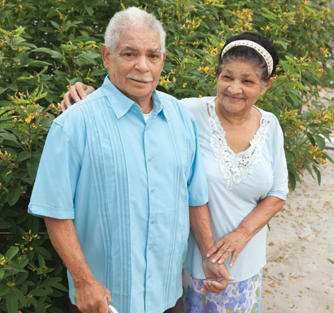 bayada client José with his wife Isabel
